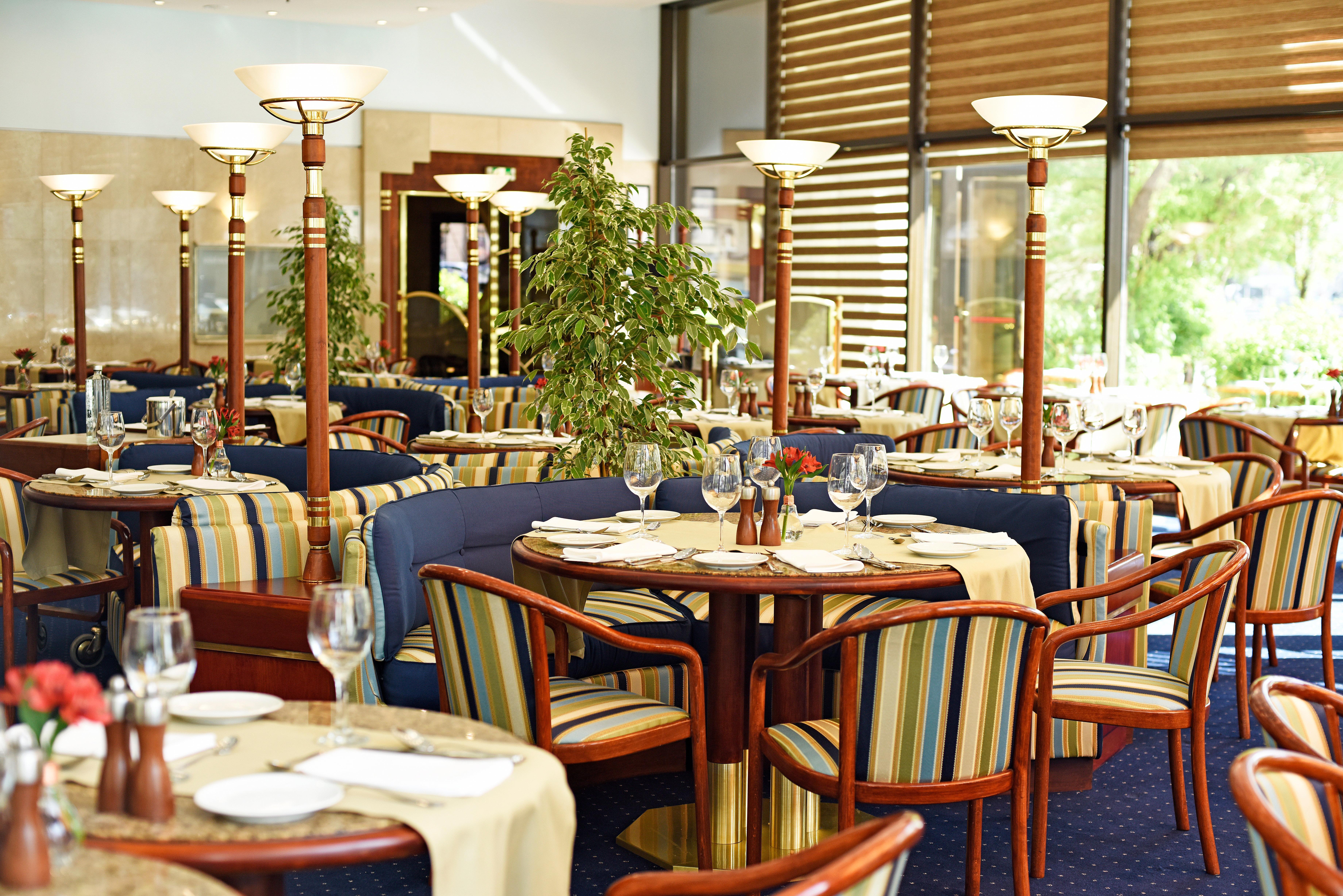 Grand Hotel Bucureşti Ngoại thất bức ảnh Restaurant