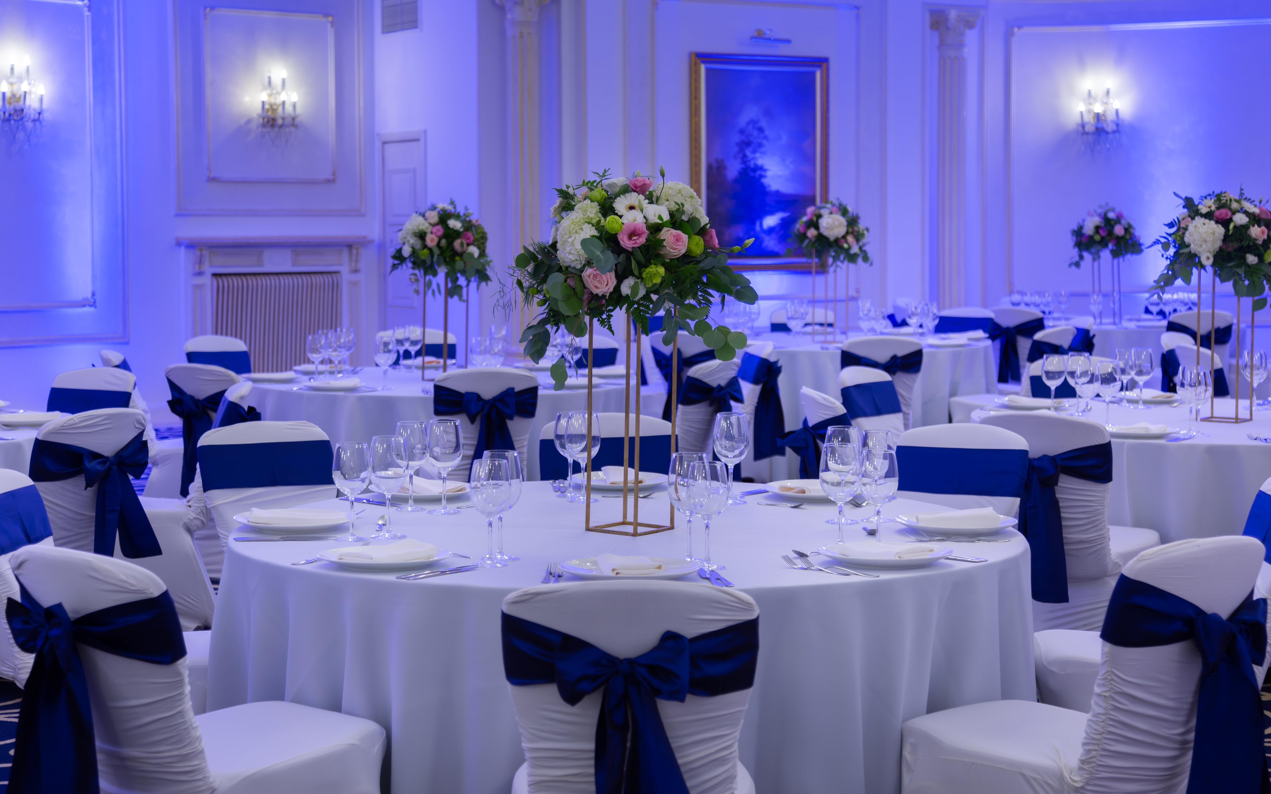 Grand Hotel Bucureşti Ngoại thất bức ảnh The ballroom at the hotel