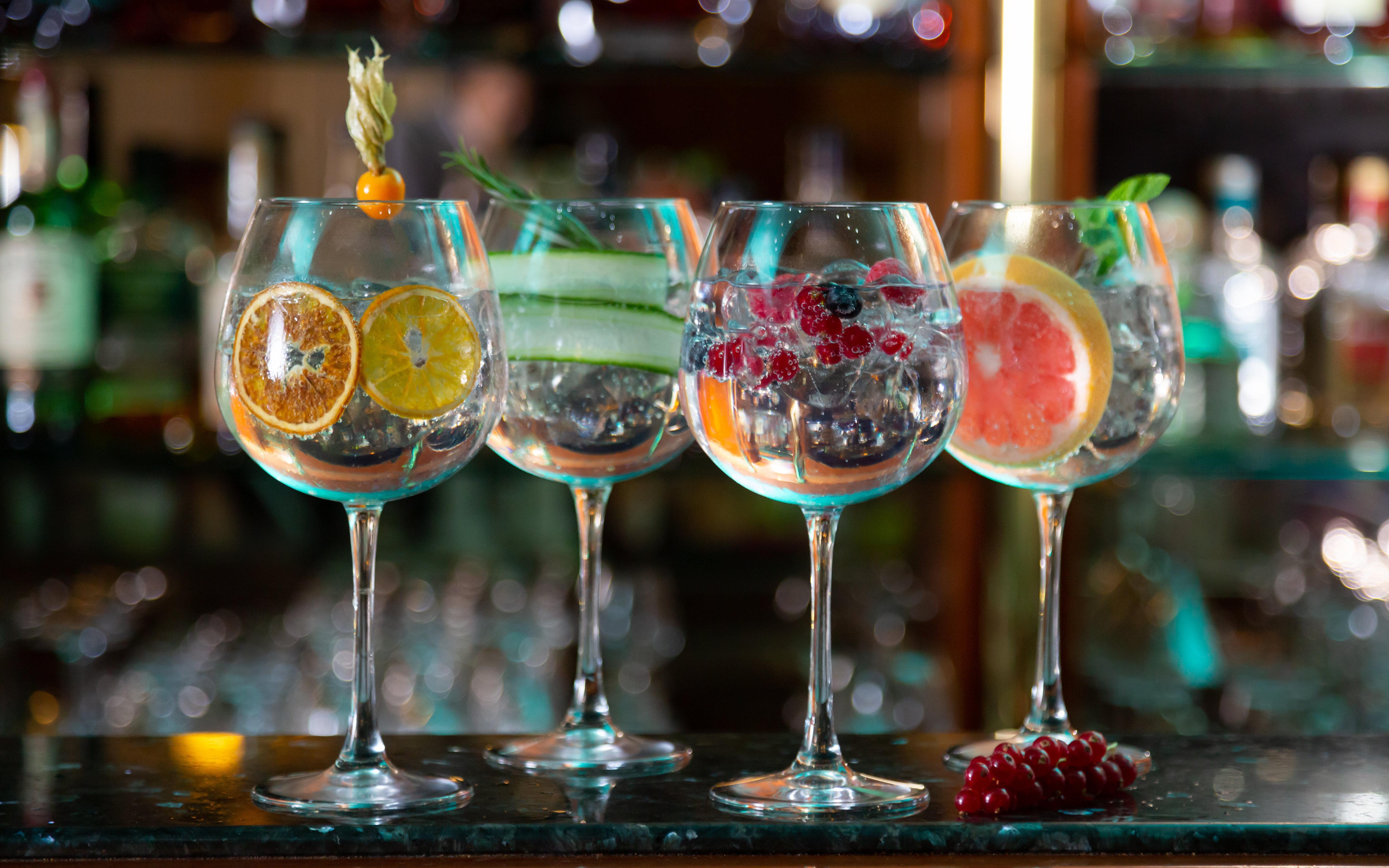Grand Hotel Bucureşti Ngoại thất bức ảnh Gin and tonic