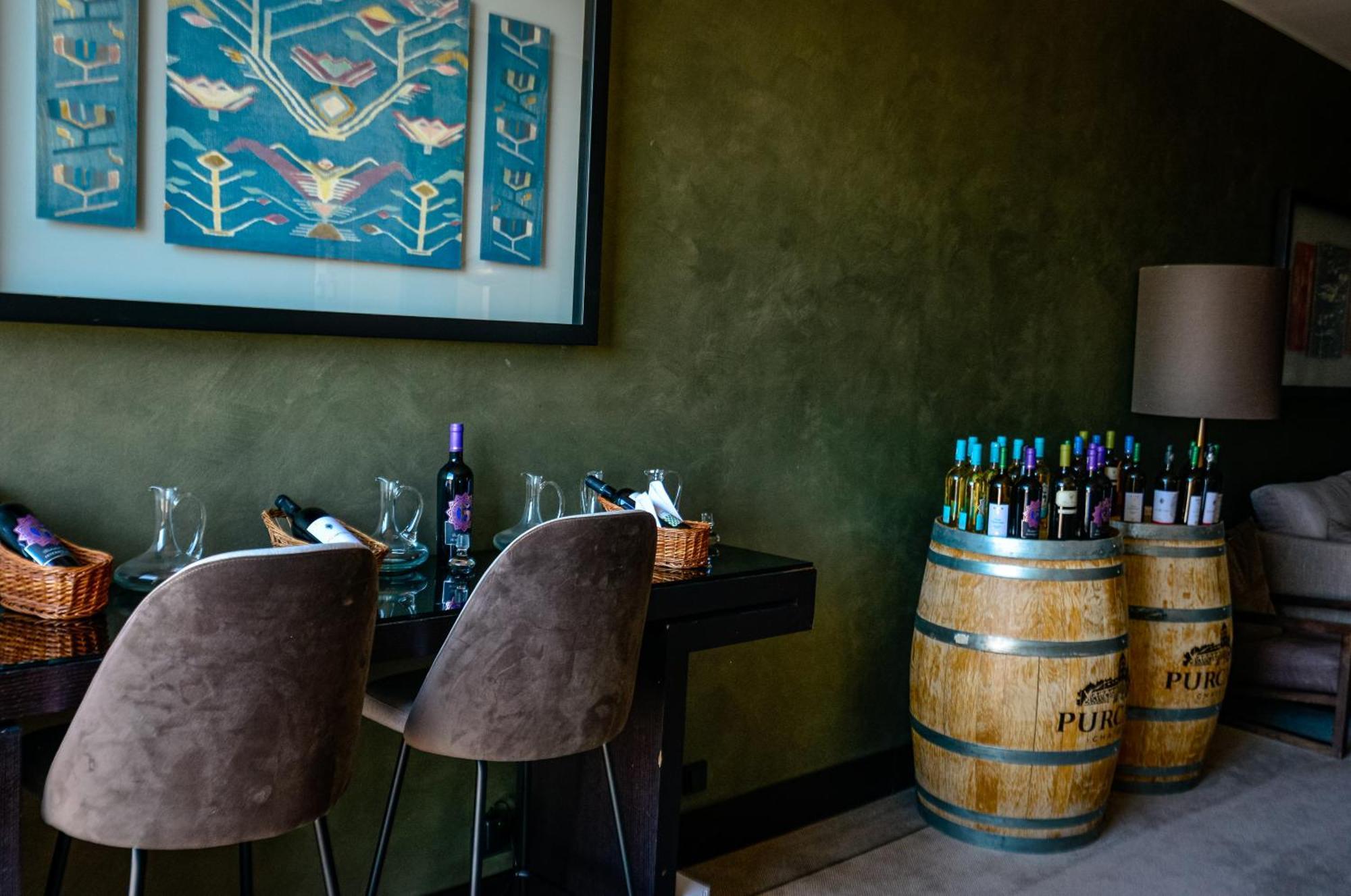Grand Hotel Bucureşti Ngoại thất bức ảnh Wine tasting at the Puseta winery