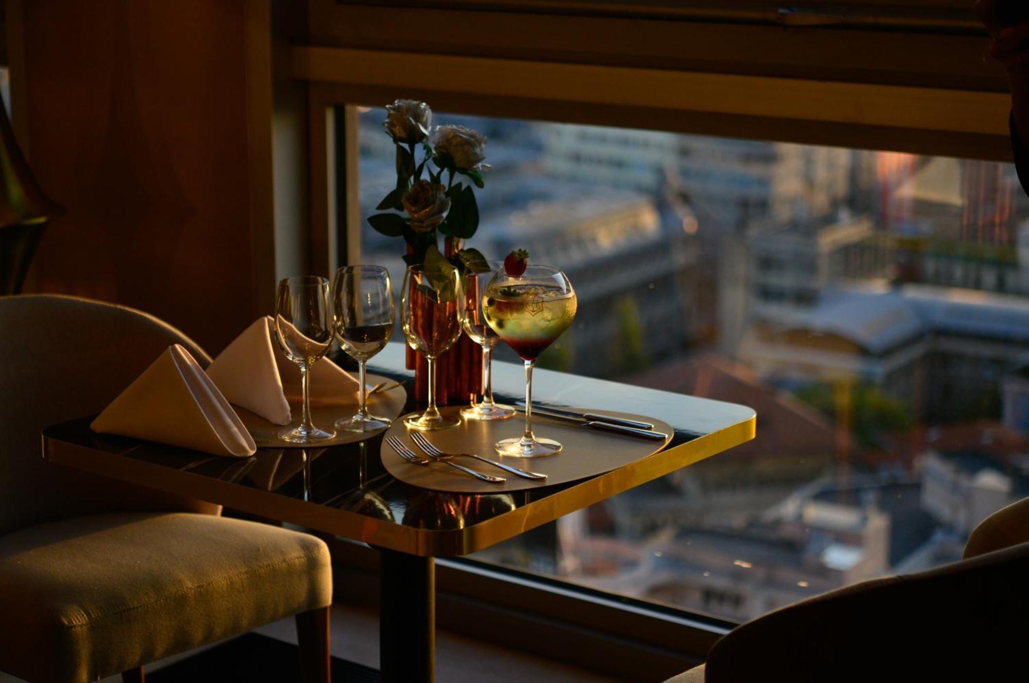 Grand Hotel Bucureşti Ngoại thất bức ảnh Restaurant
