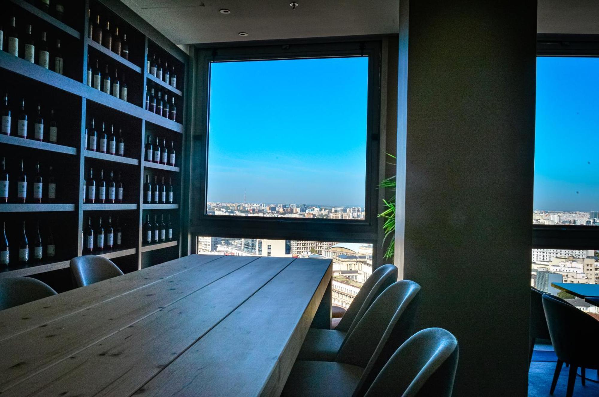 Grand Hotel Bucureşti Ngoại thất bức ảnh The Sky Bar