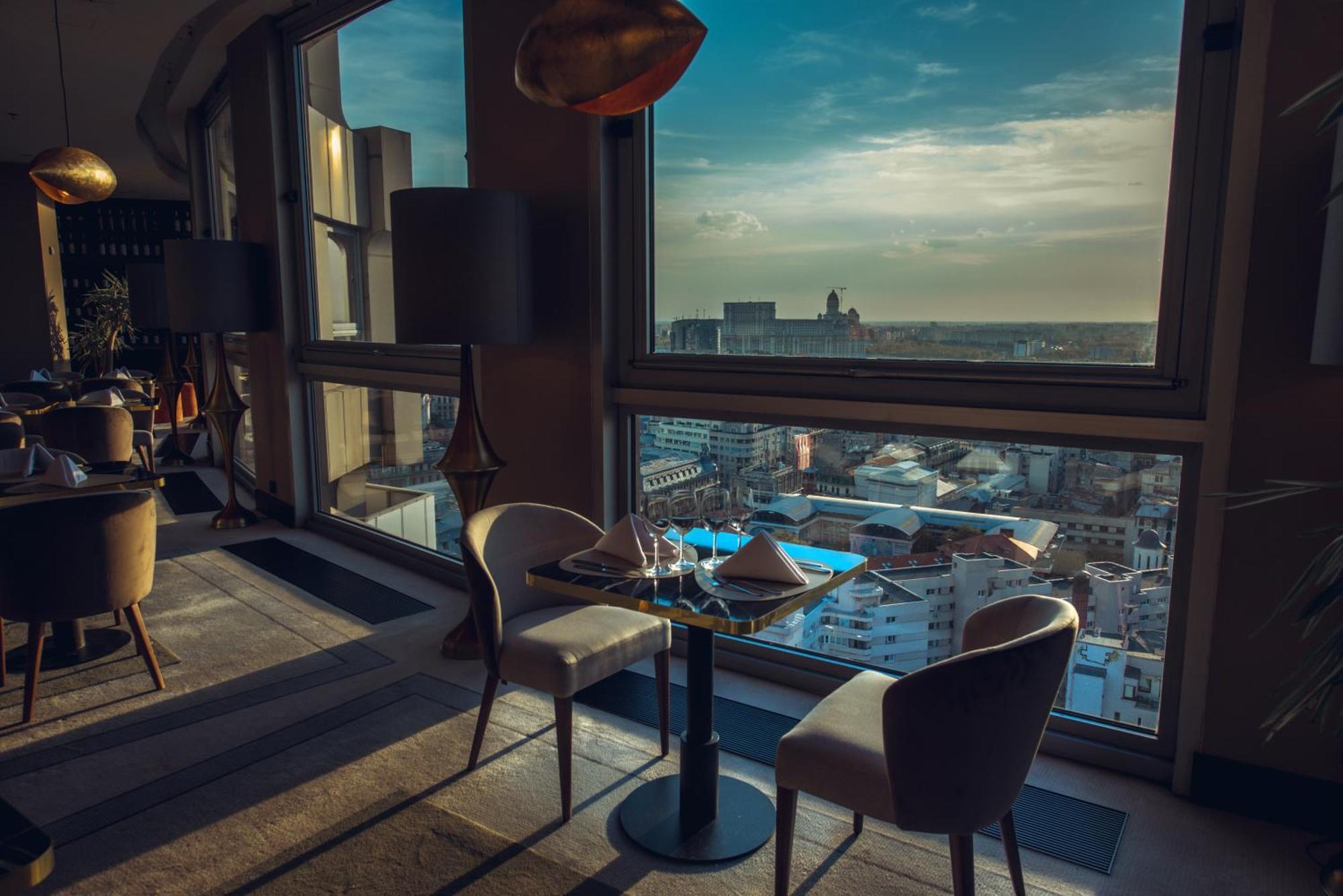 Grand Hotel Bucureşti Ngoại thất bức ảnh View from the 360° Sky Lounge